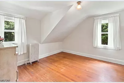 33 Pine St, Cranford Township, NJ 07016 - Photo 14