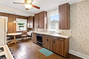 33 Pine St, Cranford Township, NJ 07016 - Photo 10