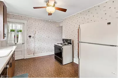 33 Pine St, Cranford Township, NJ 07016 - Photo 12
