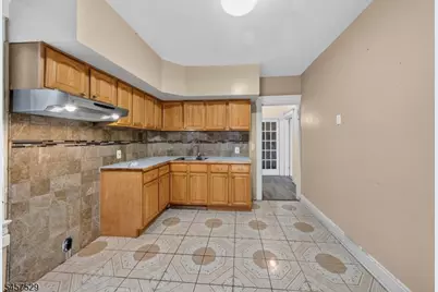 760 Parker St, Newark, NJ 07104 - Photo 30