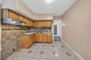 760 Parker St, Newark, NJ 07104 - Photo 30