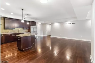 40 W Park Place Unit #513, Morristown, NJ 07960 - Photo 4