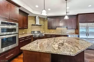 40 W Park Pl Unit, Morristown, NJ 07960 - Photo 2