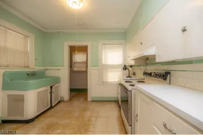 13 Liberty St, Irvington, NJ 07111 - Photo 18