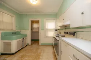 13 Liberty St, Irvington, NJ 07111 - Photo 18