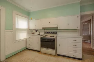 13 Liberty St, Irvington, NJ 07111 - Photo 10