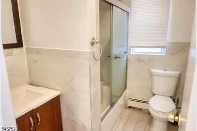 9 Emerson Pl, Newark, NJ 07114 - Photo 4