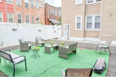 9 Emerson Pl, Newark, NJ 07114 - Photo 18