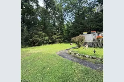 10 Pochuck Dr, Vernon, NJ 07461 - Photo 2