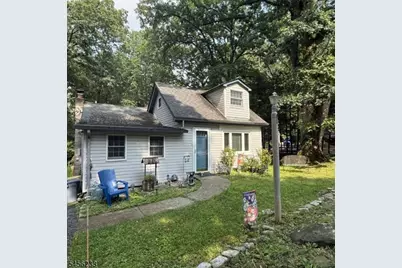 10 Pochuck Dr, Vernon, NJ 07461 - Photo 1