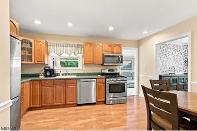 23 Evergreen Dr, Berkeley Heights Township, NJ 07922 - Photo 4