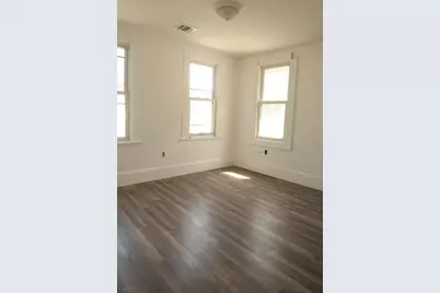 322 Hawthorne St, Orange, NJ 07050 - Photo 4