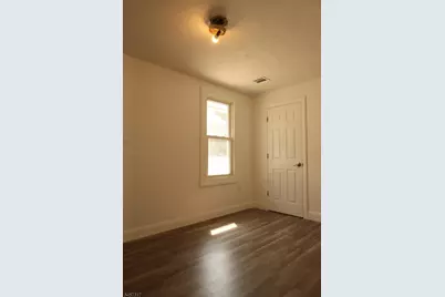 322 Hawthorne St, Orange, NJ 07050 - Photo 8