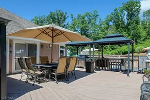 1034 Green Pond Rd, Rockaway Township, NJ 07435 - Photo 16