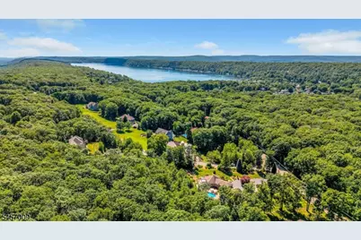 1034 Green Pond Rd, Rockaway Township, NJ 07435 - Photo 8
