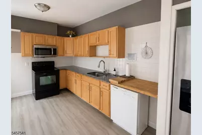 206 Bathgate Ave #1, South Bound Brook Boro, NJ 08880 - Photo 6
