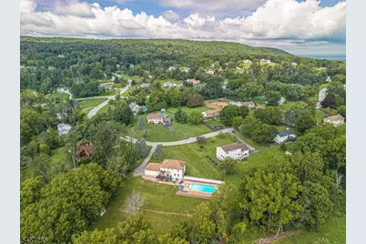 17 Telfer Dr, Vernon, NJ 07418 - Photo 40