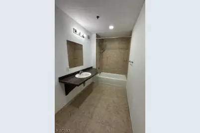 1 Carriage City Plz #1203, Rahway, NJ 07065 - Photo 2
