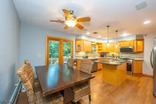 4 Fern Ct, Roxbury Township, NJ 07836 - Photo 6