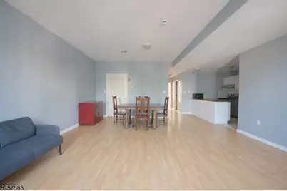 372 Bramhall Ave #101, Jersey City, NJ 07304 - Photo 2