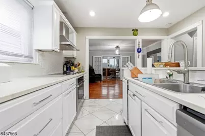 714 Liberty Ave, Union Township, NJ 07083 - Photo 18
