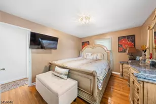 425 Adrianne Ct, Orange, NJ 07050 - Photo 12