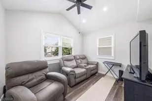 425 Adrianne Ct, Orange, NJ 07050 - Photo 10