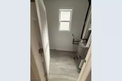 372 E 27th St #201, Paterson, NJ 07514 - Photo 8