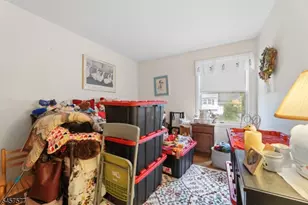 15 Garfield Rd, Parsippany, NJ 07054 - Photo 18