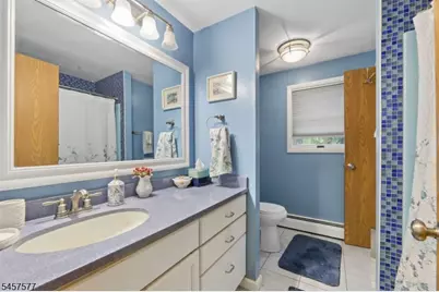 15 Garfield Rd, Parsippany, NJ 07054 - Photo 12
