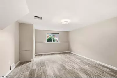 610 Academy Ter, Linden, NJ 07036 - Photo 22