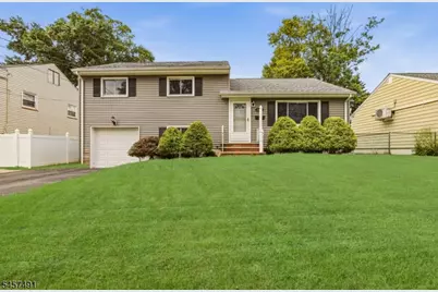 610 Academy Ter, Linden, NJ 07036 - Photo 2