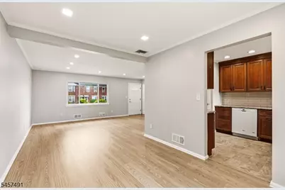 610 Academy Ter, Linden, NJ 07036 - Photo 8
