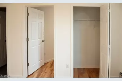 373-375 6th Ave #2R, Newark, NJ 07107 - Photo 4