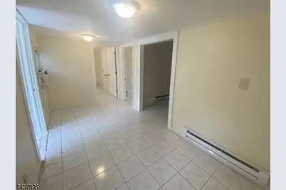 5 Otis Pl, Wayne, NJ 07470 - Photo 4
