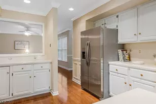 29 Edgewood Road Condo, Bedminster Township, NJ 07921 - Photo 6