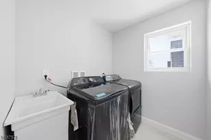 60 Dewitt St, Garfield, NJ 07026 - Photo 22