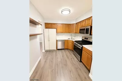 905 Spruce Hills Dr #905, Glen Gardner, NJ 08826 - Photo 4
