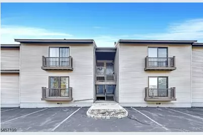 905 Spruce Hills Dr #905, Glen Gardner, NJ 08826 - Photo 1