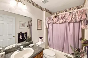 1002 Valerie Pl, Greenwich Township, NJ 08886 - Photo 42