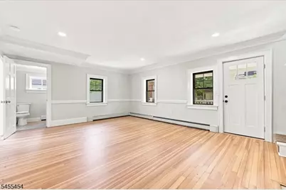 70 Main St, Peapack Gladstone Boro, NJ 07977 - Photo 4
