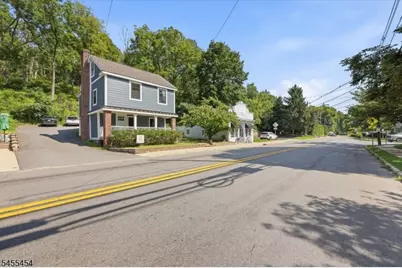 70 Main St, Peapack Gladstone Boro, NJ 07977 - Photo 2