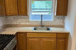 811 Parker St, Newark, NJ 07104 - Photo 4