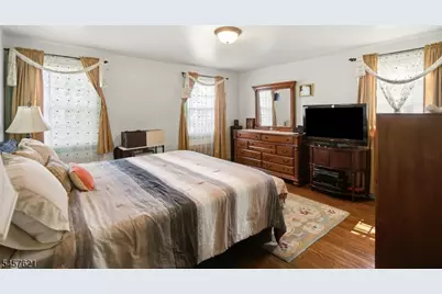 24 Cleveland Ave, Newark, NJ 07106 - Photo 12