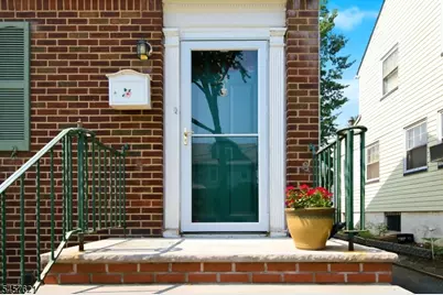 24 Cleveland Ave, Newark, NJ 07106 - Photo 2