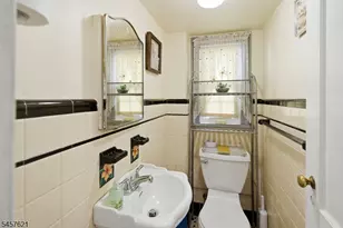 24 Cleveland Ave, Newark, NJ 07106 - Photo 8