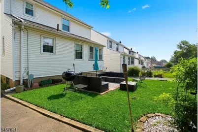 24 Cleveland Ave, Newark, NJ 07106 - Photo 16
