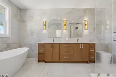 60 W Hobart Gap Rd, Livingston, NJ 07039 - Photo 20