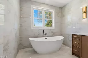 60 W Hobart Gap Rd, Livingston, NJ 07039 - Photo 22
