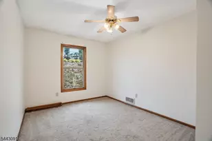 56 Portsmouth Ct, Hamburg, NJ 07419 - Photo 16